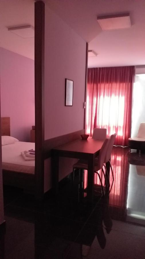 Dream House Appartement Kruševac Buitenkant foto
