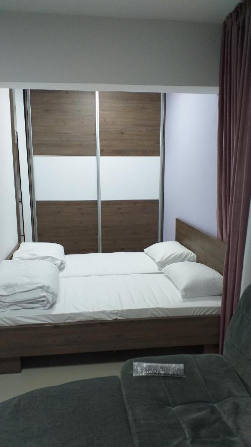 Dream House Appartement Kruševac Buitenkant foto