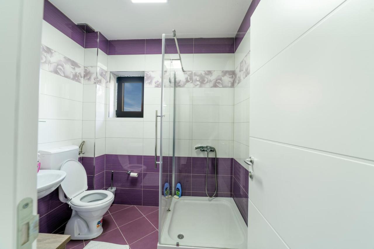 Dream House Appartement Kruševac Buitenkant foto