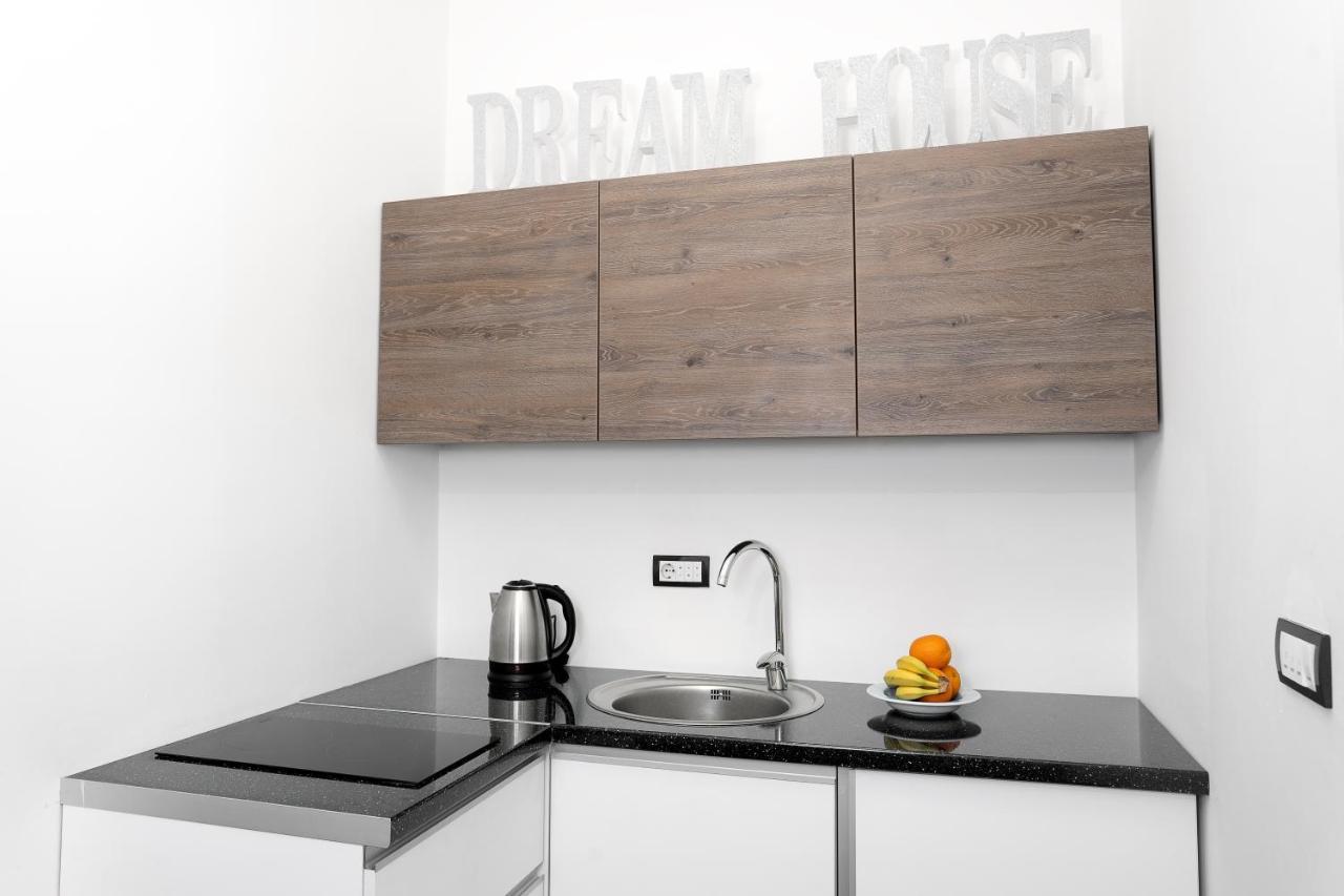 Dream House Appartement Kruševac Buitenkant foto